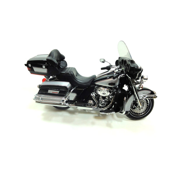 Ultra Classic Electra Glide Vivid Black Brilhant Silver